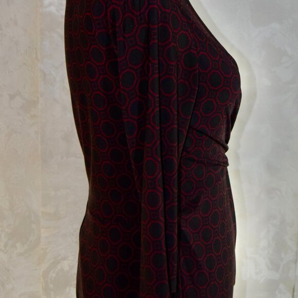 Lauren Ralph Lauren Petite Ruched Dress | Black & Red Geometric Print | 8P - Picture 4 of 5
